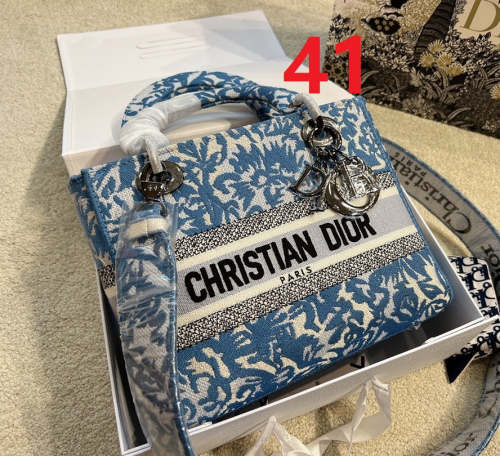 Embroidery bag ,5A , size 24cm ,no box, with the scarf, B130-41-43
