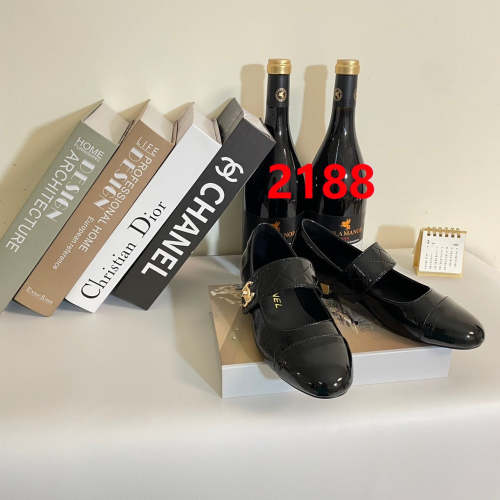 Women flat shoes,size 35-40, SS60-2188-2189