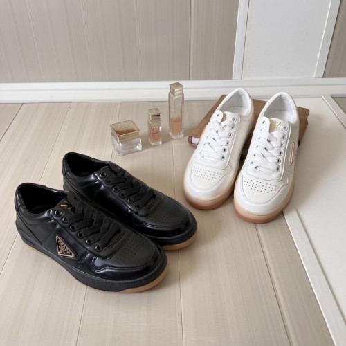 Women runner flat shoes,  size 35-40, SS70-1990-1991