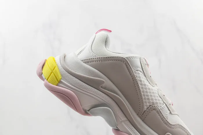 AAAAA quality，Air-cushion sole women's casual shoes sneakers ，size 35-40,SS120-95