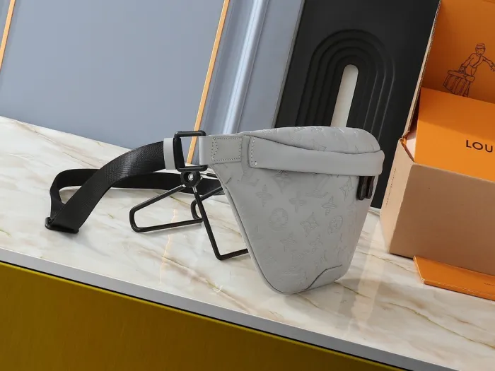 Leather bag ,5A ,size 44x15x9cm,no box,  B110-36