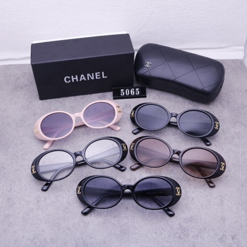 Blue light blocking sunglasses with the box and case ,G25-612-616