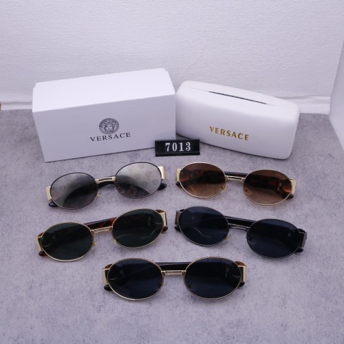 Blue light blocking sunglasses with the box and case ,G25-324-328