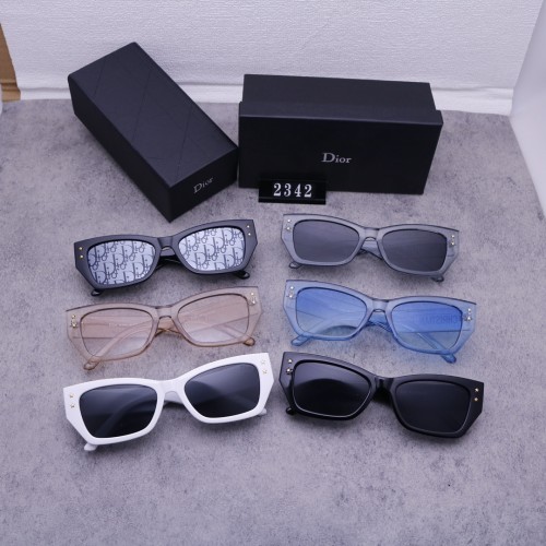 Blue light blocking sunglasses with the box and case ,G25-460-465