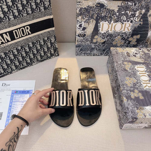 Flat leather sandals slippers , size 34-42 ,with box, SS50-1020