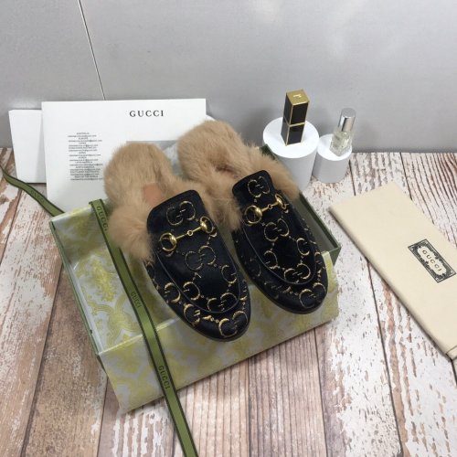 flat fur shoes, size 35-44, with box, SS70-809
