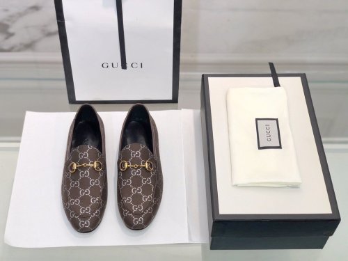 flat shoes  size 35-44,with box, SS60-778