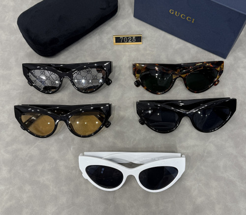 Blue light blocking sunglasses with the box and case ,G25-990-994