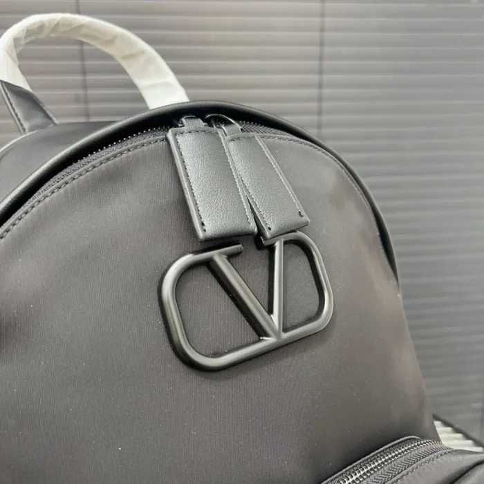Nylon bag ,AAAA ,size 40x33cm,no box,  B88-1849