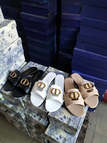 Flat leather sandals slippers , size 34-42 ,with box, SS50-945-952