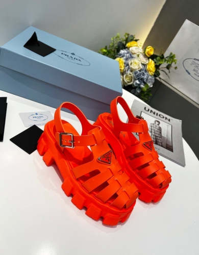 Flat sandals slippers , size 35-40 ,with box, SS70-1293
