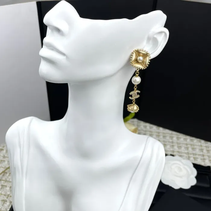 Earring  jewelry ,with box,  J25-1697
