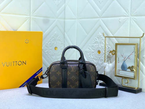 Leather bag ,5A ,no box,size 20x13x5.5cm,B110-169