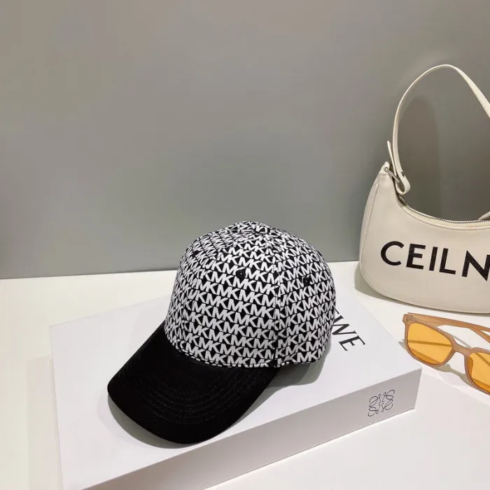 men women hat ,no box. HX25-468-470