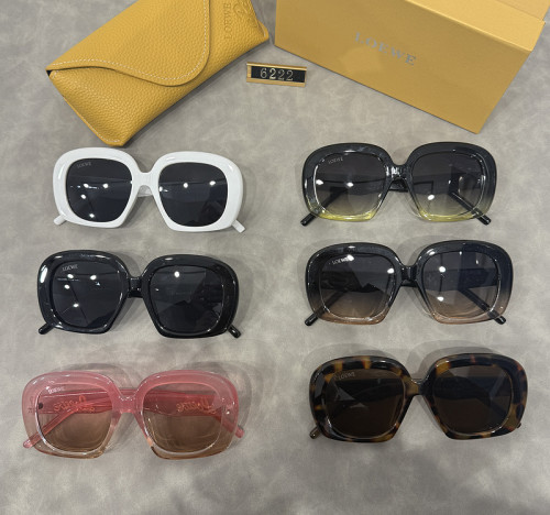 Blue light blocking sunglasses with the box and case ,G25-935-940