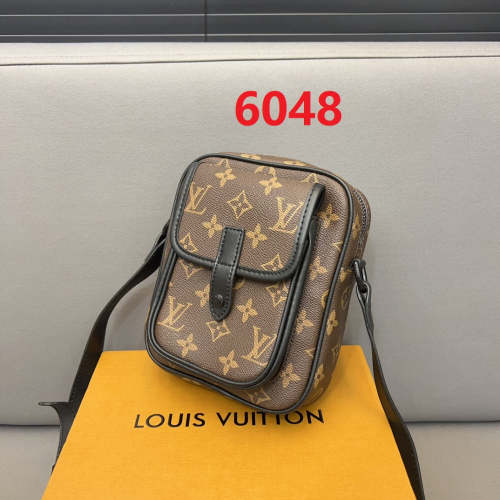 Split Leather  bag ,3A , size 15x19cm ,no box,  B68-6048