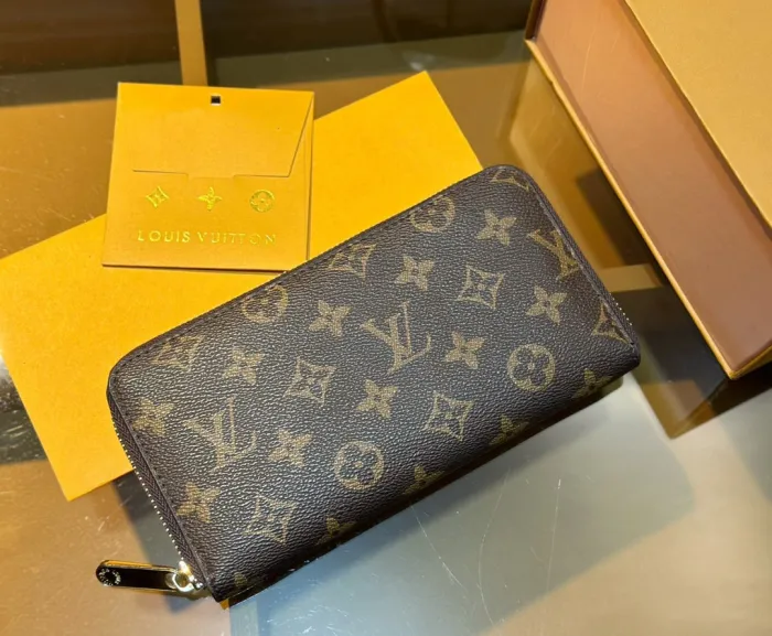 Split leather bag ,3A, size 46x27x22cm, 27x13x15cm, 19x10cm, 4 pieces for set, no box, B75-2836