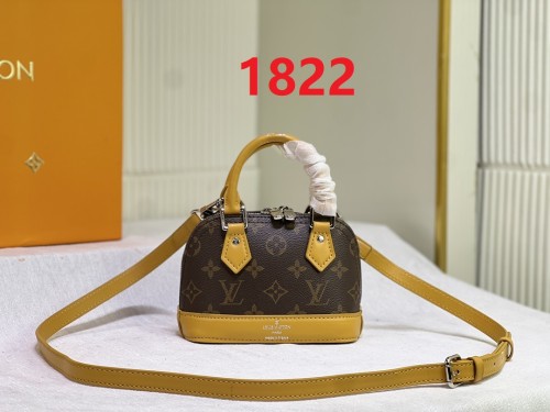 Split leather bag ,AAAA , size 18x12x8cm,no box,  B88-1822