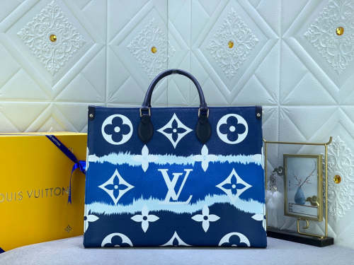Leather  bag ,5A , size 41x34x19cm ,no box,  B130-49