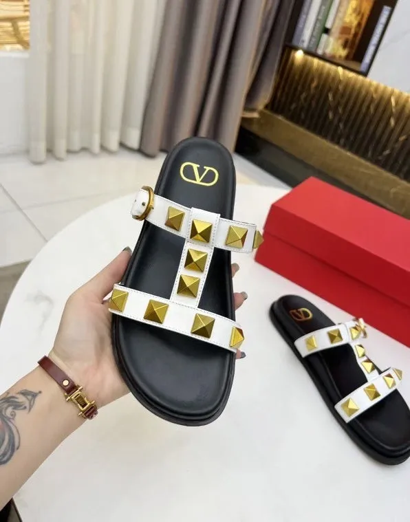 Flat leather sandals slippers , size 35-40 ,with box, SS70-1226-1231