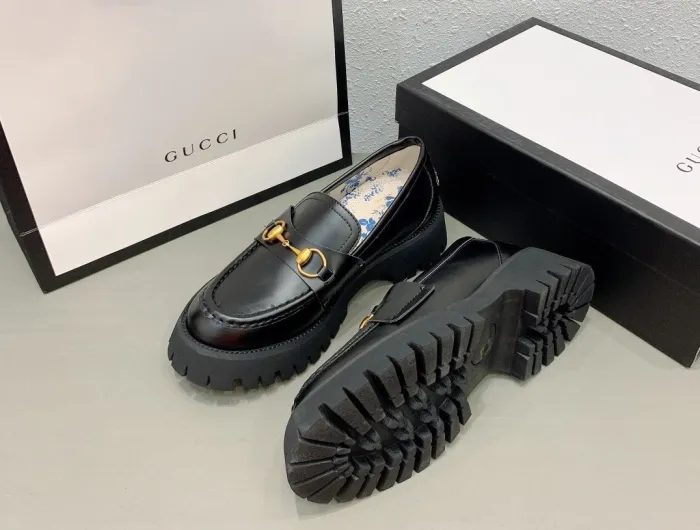 women flat shoes, size 35-39, with box , SS60-1039
