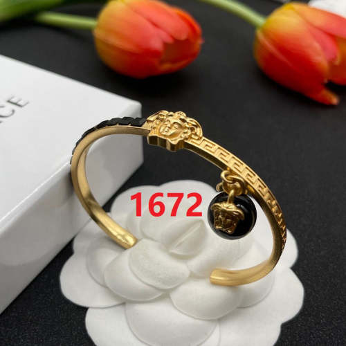 bangle jewelry ,with box,  J25-1672