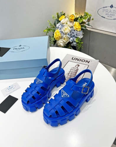 Flat sandals slippers , size 35-40 ,with box, SS70-1297