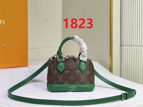 Split leather bag ,AAAA , size 18x12x8cm,no box,  B88-1823