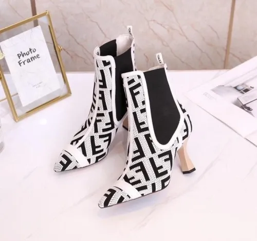 women boot shoes, size 35-41, with box, SS110-124-126