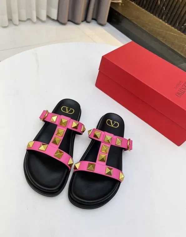 Flat leather sandals slippers , size 35-40 ,with box, SS70-1226-1231