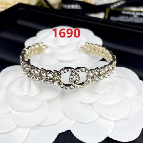 Bracelet bangle  jewelry ,with box,  J25-1690