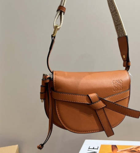 Split leather  bag ,4A,size 16x14cm, no box, B75-2916-2921