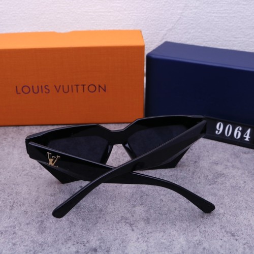 Blue light blocking sunglasses with the box and case ,G25-2617-2621