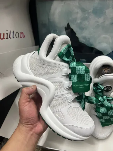 women sneakers shoes, size 35-41 , SS98-320-322