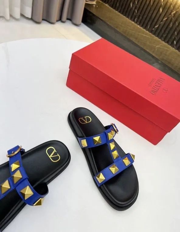 Flat leather sandals slippers , size 35-40 ,with box, SS70-1226-1231