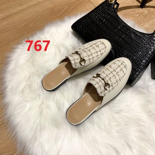 flat sandals slippers shoes  size 35-44, with box, SS60-767