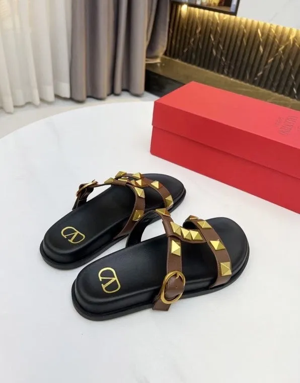 Flat leather sandals slippers , size 35-40 ,with box, SS70-1226-1231