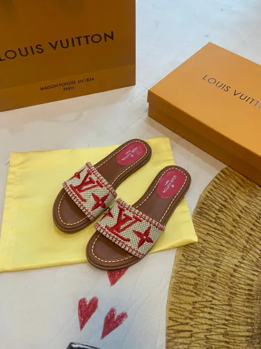 Flat leather sandals slippers , size 35-41 ,with box, SS50-921
