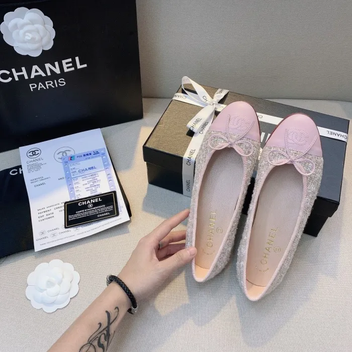 women flat ballet shoes, size 35-42,  with box, SS50-763