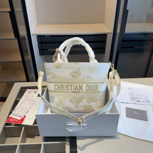 Canvas bag bag ,4A ,size 26x25x11cm,no box,  B88-102