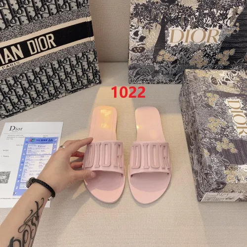 Flat leather sandals slippers , size 34-42 ,with box, SS50-1022
