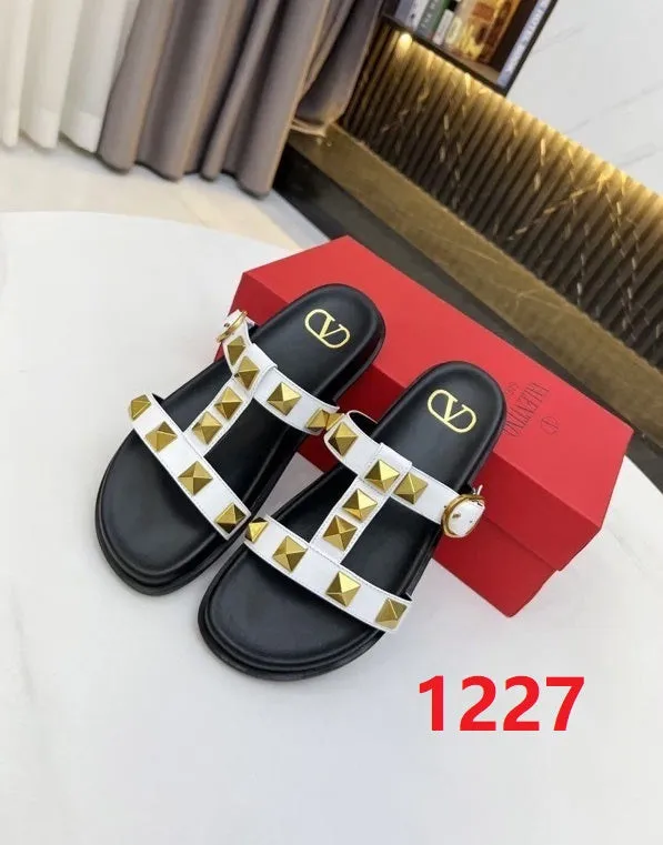 Flat leather sandals slippers , size 35-40 ,with box, SS70-1226-1231