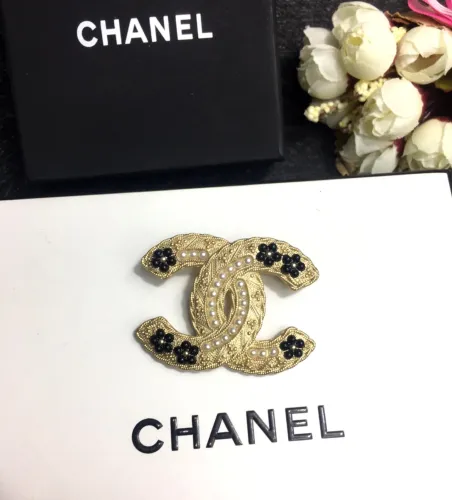 brooch jewelry ,with box, J25-1135