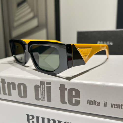 Blue light blocking sunglasses with the box and case ,G25-2531-2536