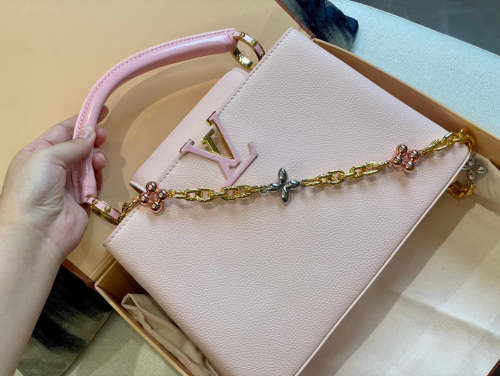 Capucines Leather  bag ,5A , size 27x20cm ,no box,  B110-121