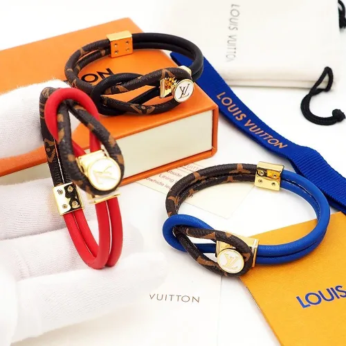 bracelet jewelry ,with box,  J25