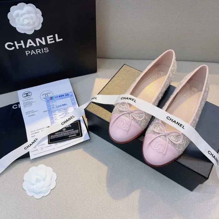 women flat ballet shoes, size 35-42,  with box, SS50-763