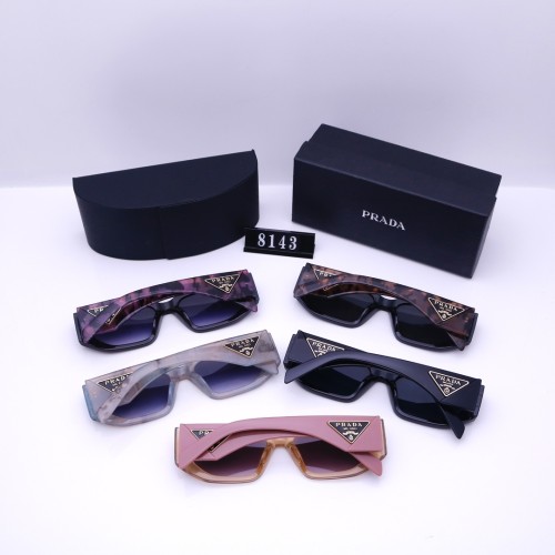 Blue light blocking sunglasses with the box and case ,G25-673-677