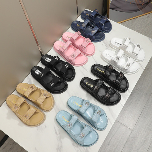 Top quality  Leather flat slipper shoes, with box, size 35-40, SS88-678-684