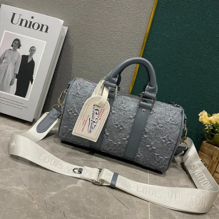 M22762,canvas+ leather bag ,5A , size 25x15x11cm ,no box,  B88-1757